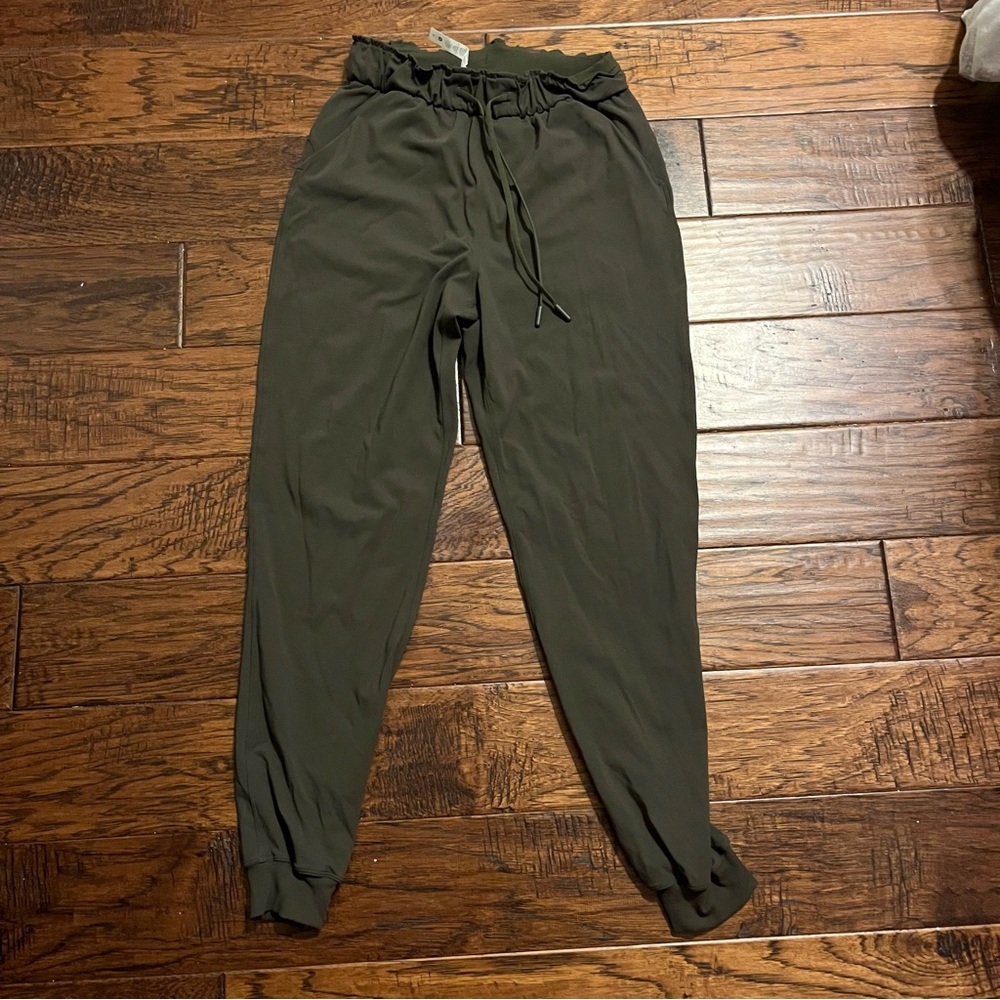 On The Fly Mid-Rise Jogger Green